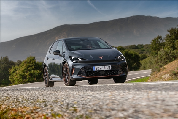 NEW CUPRA BORN VZ_TIMANFAYA_012.jpg